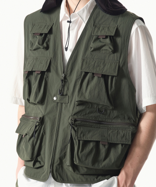 [ ] жилет [khaki]