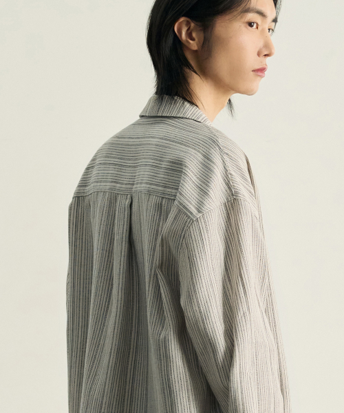 LINEN OPEN COLLAR PENCIL STRIPE SHIRT [OATMEAL]