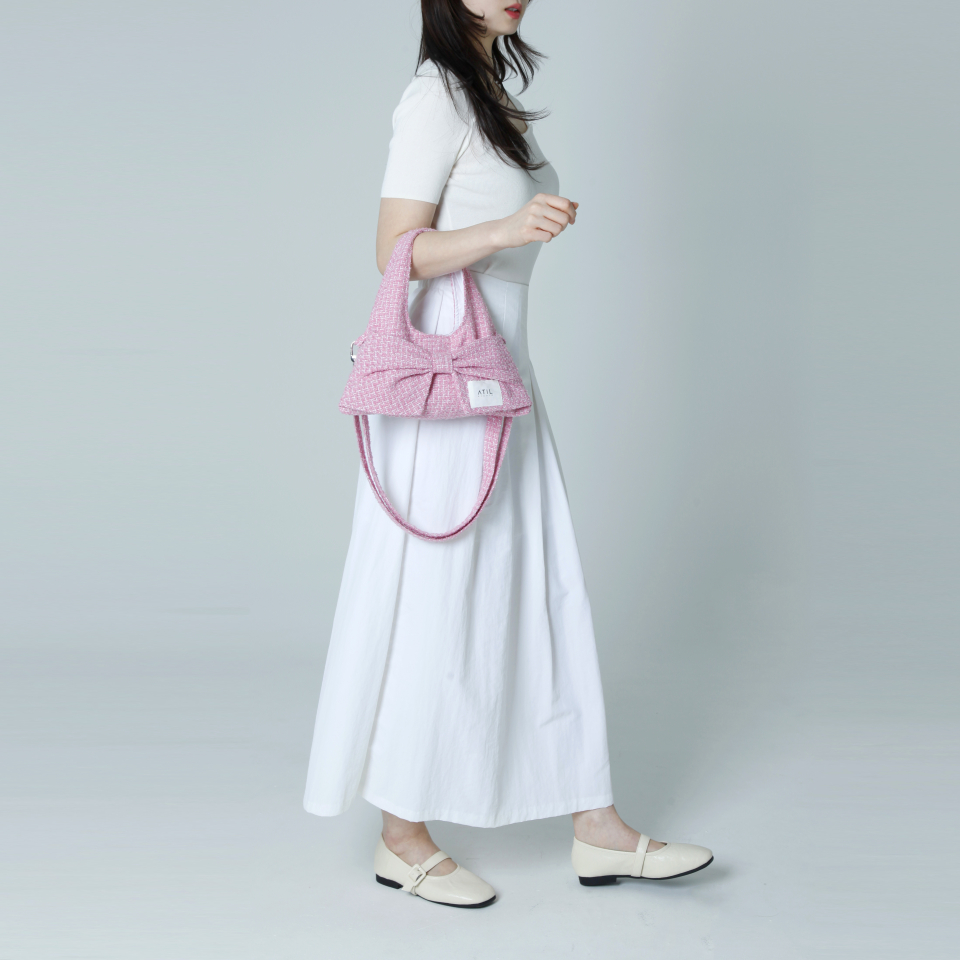 韓国ブランド ATIL STUDIO ツィード ミニリボン バッグ ピンク MUSINSA | ATIL STUDIO Tweed Mini Ribbon Hobo Dot & Crossbody