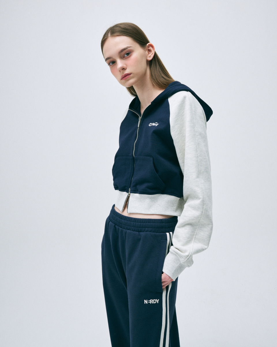 ☆NERDY☆ Women's Raglan Crop Hoodie Zip-up 25SS Black Navy MUSINSA | NERDY Women's Raglan Crop Hoodie Zip-up (25SS