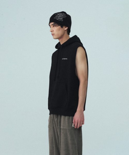SLEEVELESS HOOD - BLACK