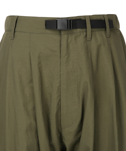 [Il Corso X Mizuno] Tuckable широкие брюки Khaki IEPA5E701K2