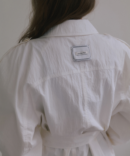 SIGNATURE VOLUME SLEEVE TRENCH COAT_WHITE