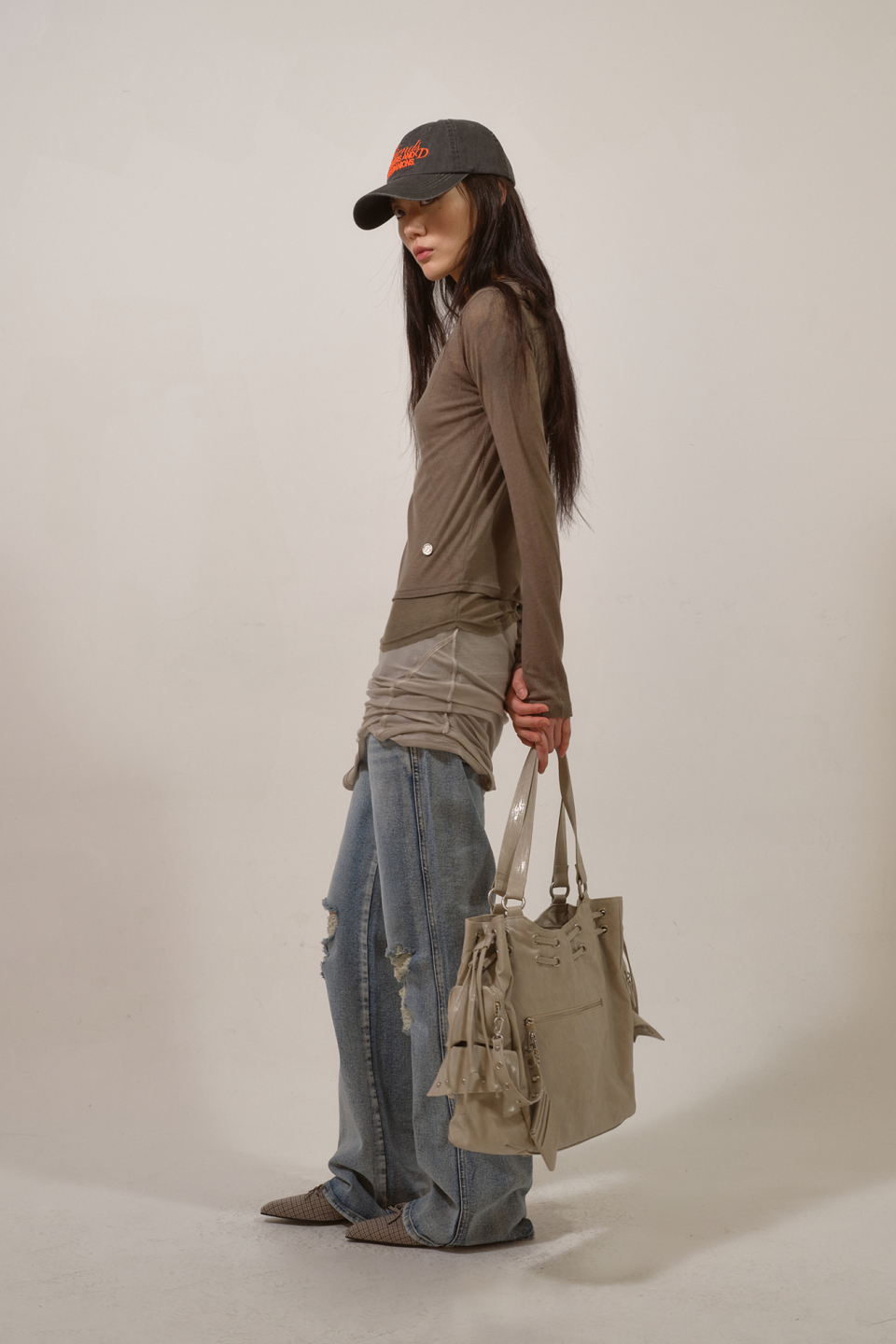 TWO-WAY LAYRED SLEEVELESS DRESS IN ASH GRAY 상세 이미지 6