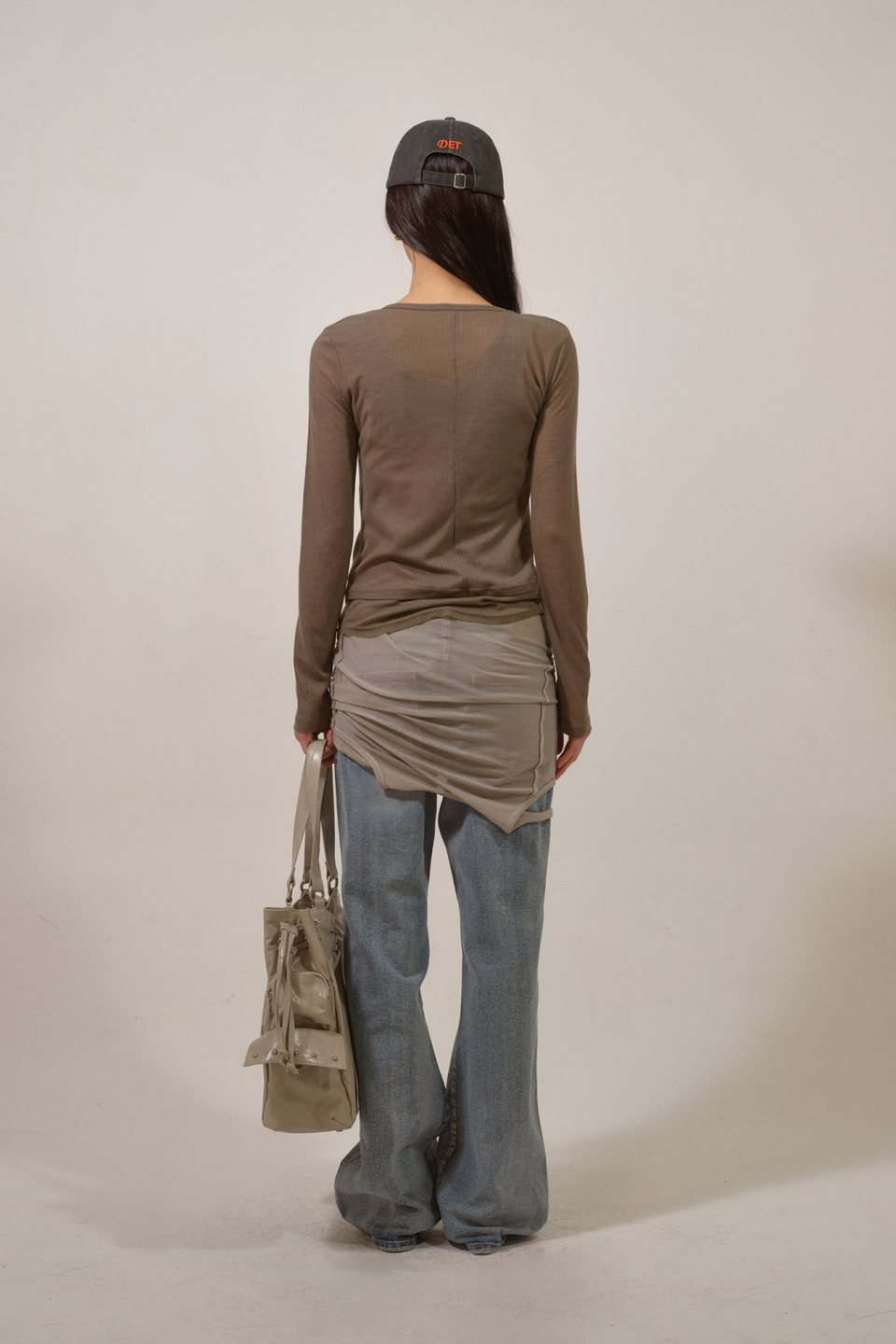 TWO-WAY LAYRED SLEEVELESS DRESS IN ASH GRAY 상세 이미지 3