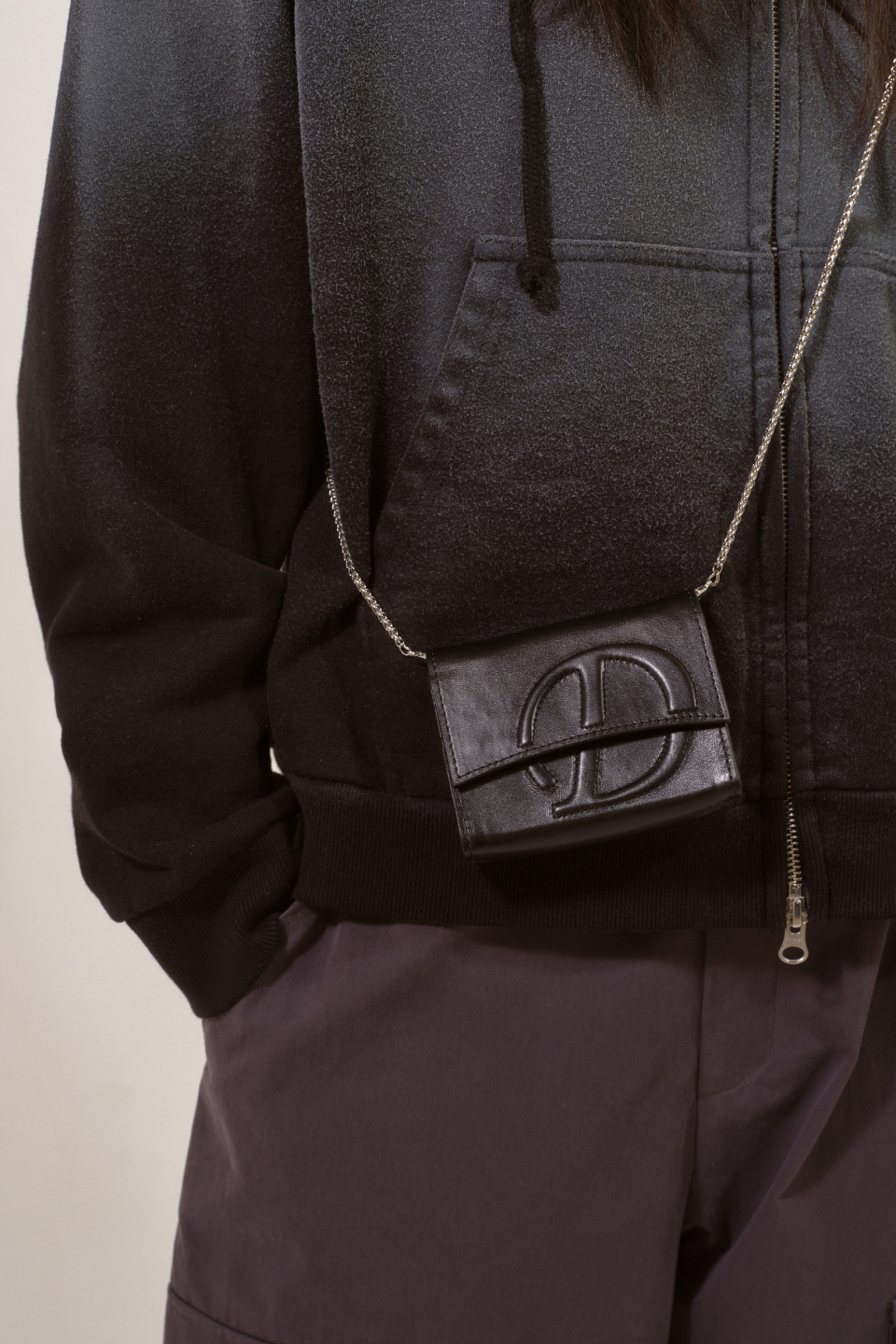 D LOGO WASHED HOOD ZIP-UP IN BLACK 상세 이미지 9