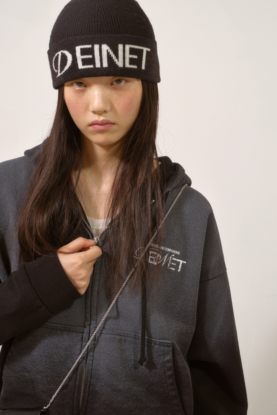 D LOGO WASHED HOOD ZIP-UP IN BLACK 상세 이미지 7