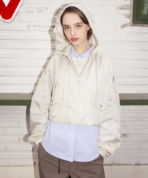 W LIGHT CASUAL CROP JUMPER (CREAM)