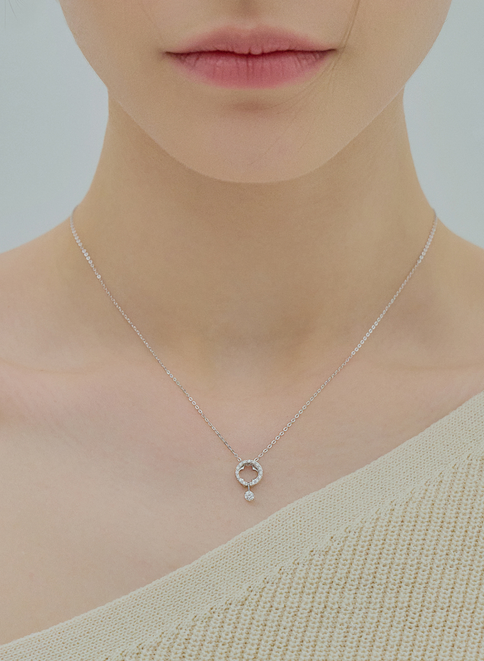 J.ESTINA ● CLOVIA DUELLO ネックレス MUSINSA公式 | J.ESTINA CLOVIA DUELLO NECKLACE