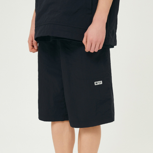 COLORPLUS REGULAR FIT SHORTS