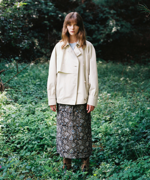 TWILL SHIRRING SHORT TRENCH JUMPER - CREAM