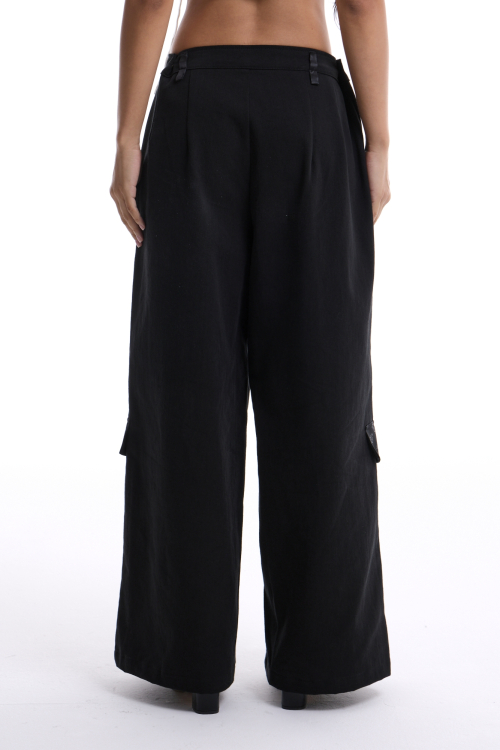 Daenggi Cargo Pants (Black)