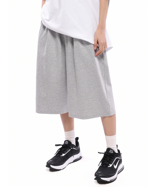 Широкие шорты-бермуды Mega One Tuck Black