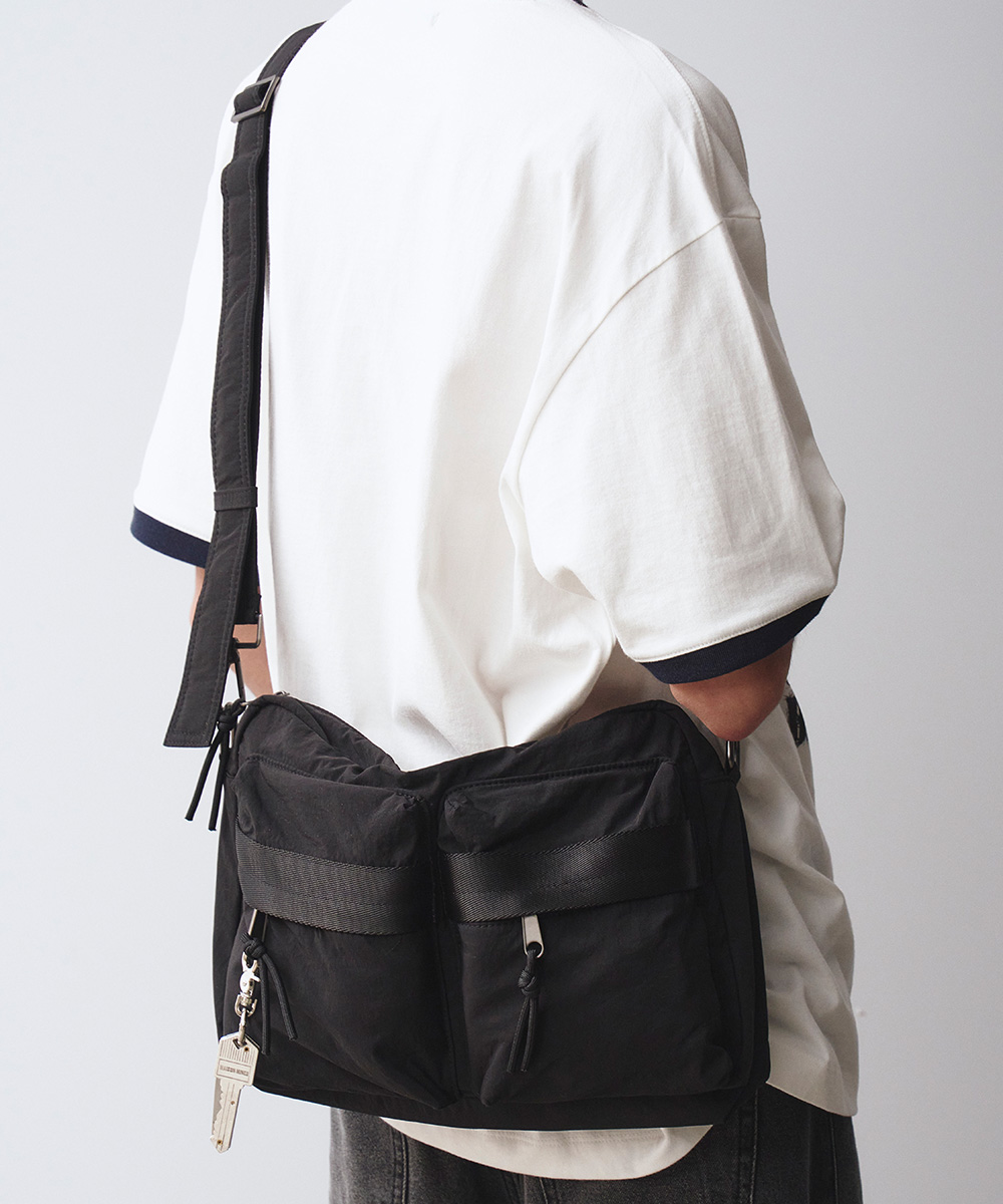 TWO POCKET SQUARE CROSS BAG