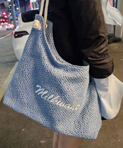 Denim Wavy Journey Shoulder Bag [Light Indigo]