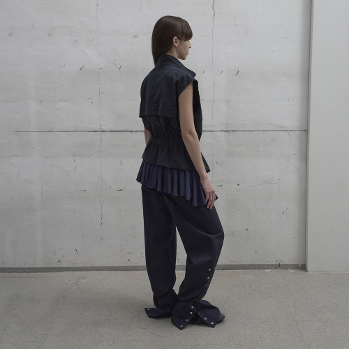 OUT POCKET VEST (BLACK)