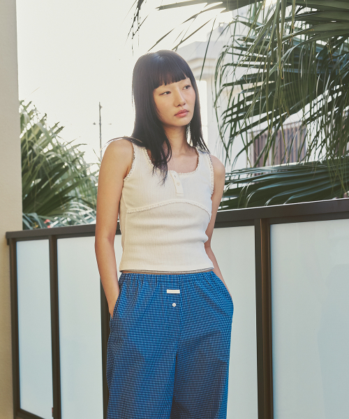 LACE BUTTON SLEEVELESS TOP V2 (WHITE)