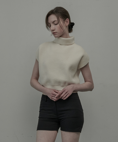 Haze Turtleneck Knit Vest - Cream