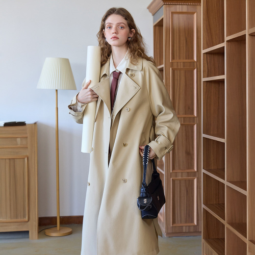 WD_Belted double-breasted trench coat