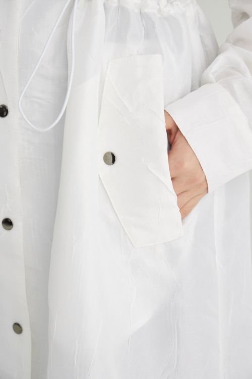 Collar point safari jumper (White)