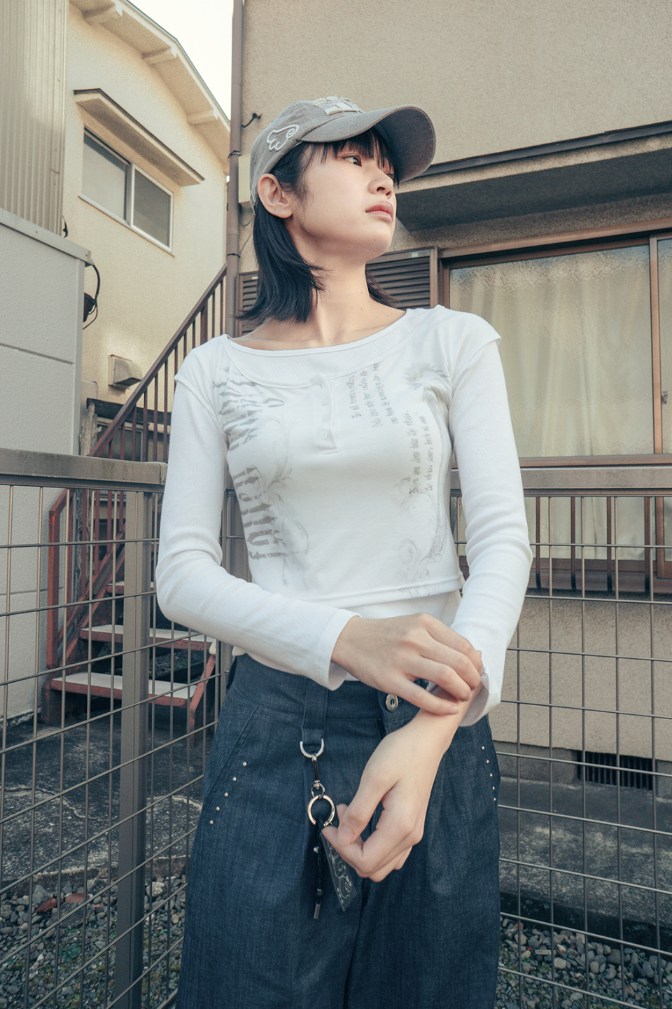 MUSINSA | HUG YOUR SKIN Fallen Angel Layered Top (White)
