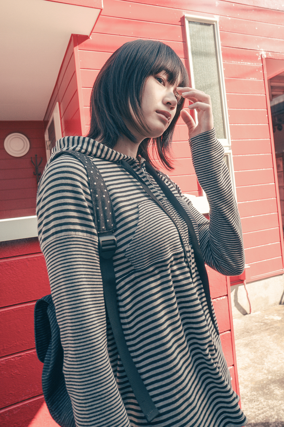 MUSINSA | HUG YOUR SKIN Striped Babydoll Hoodie (White Black)