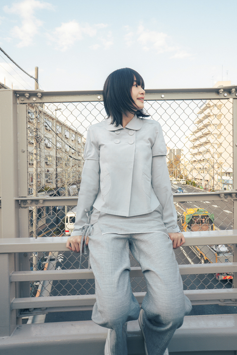 MUSINSA | HUG YOUR SKIN Detachable round jacket (grayish blue)