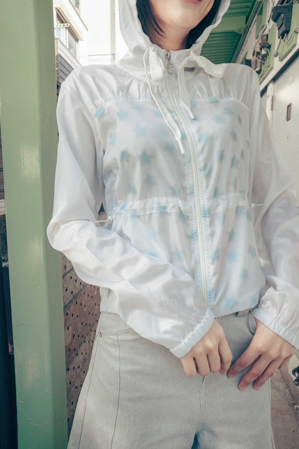 MUSINSA | HUG YOUR SKIN Stardust Windbreaker (White)