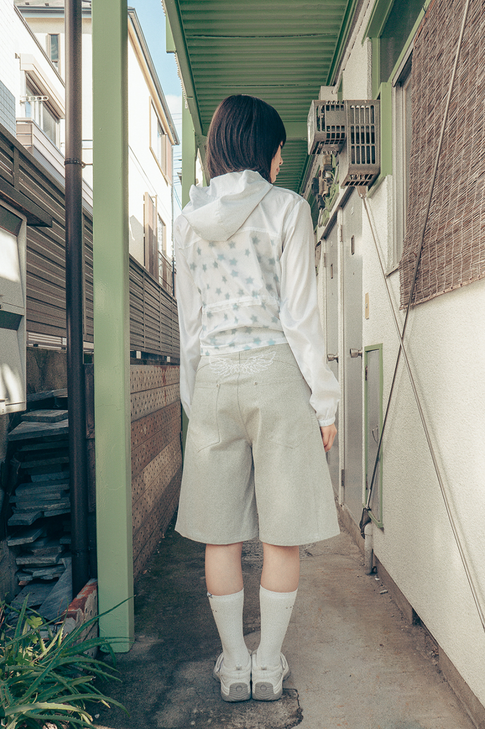 MUSINSA | HUG YOUR SKIN Stardust Windbreaker (White)