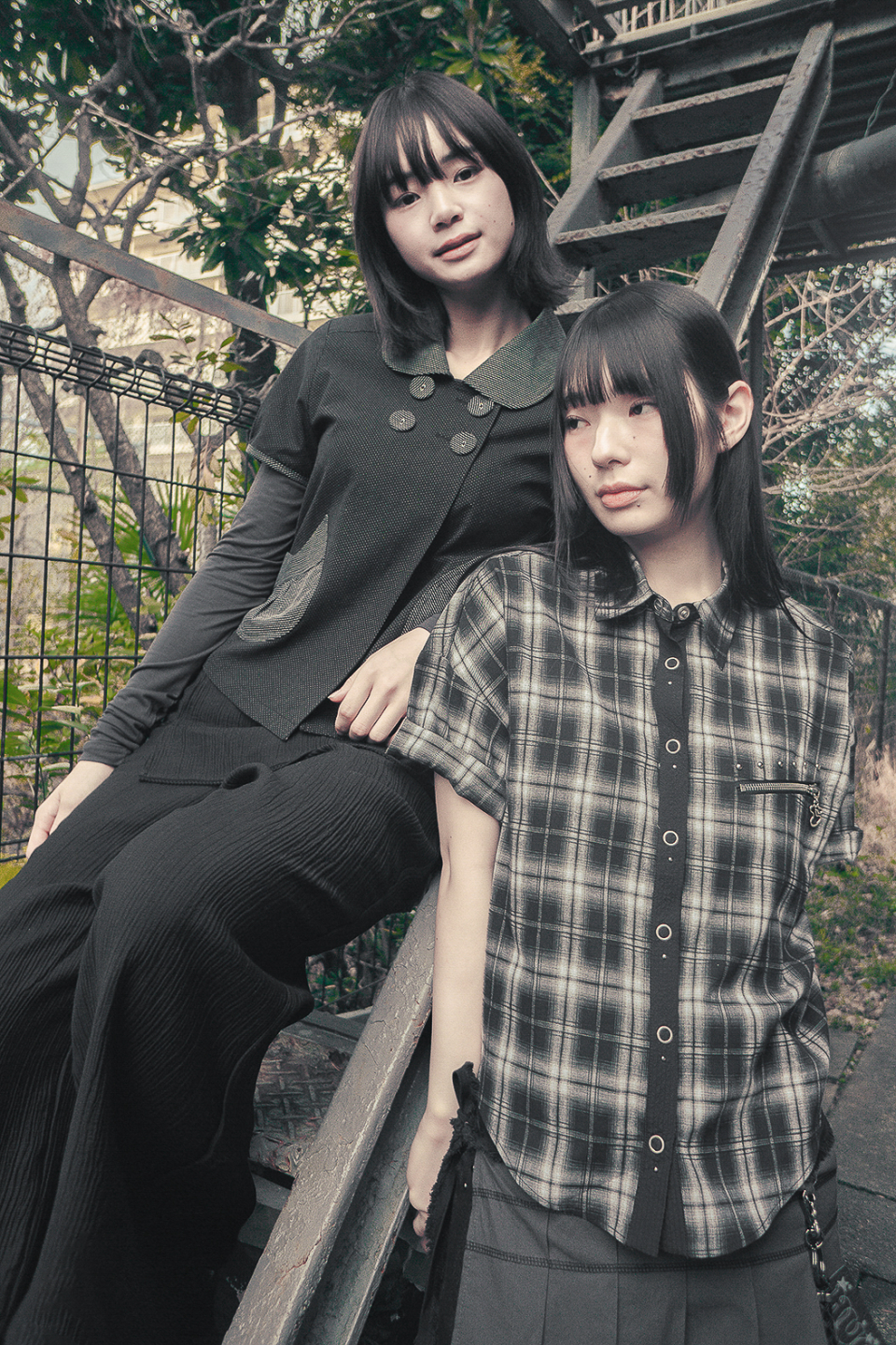 MUSINSA | HUG YOUR SKIN Studded Check Shirt (Black)