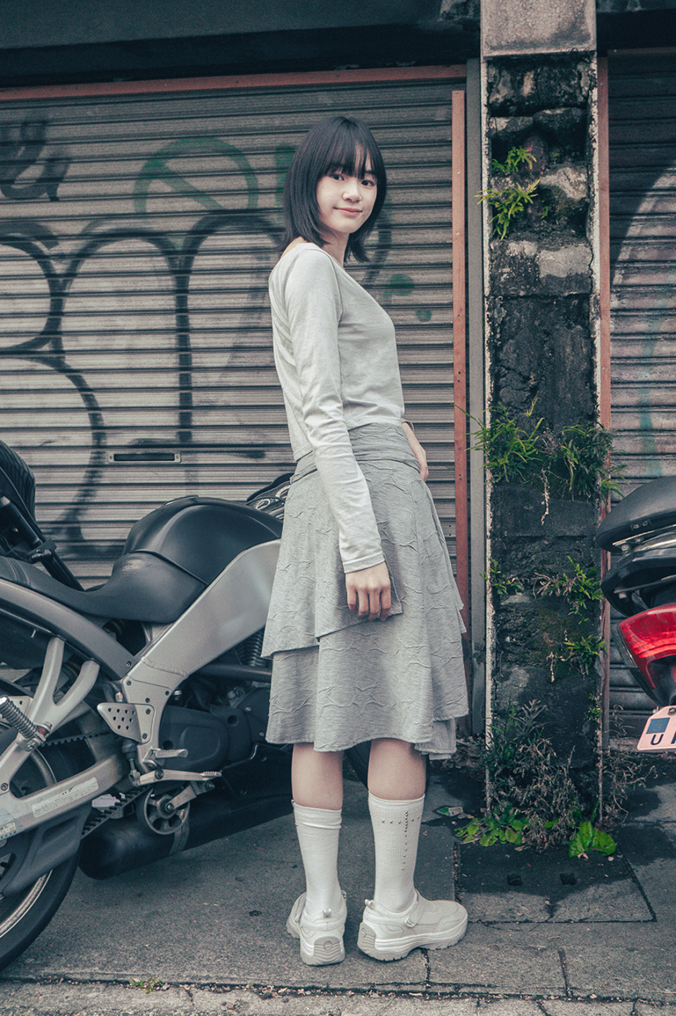STAR FLARED MIDI SKIRT - 2 COLORS GREY