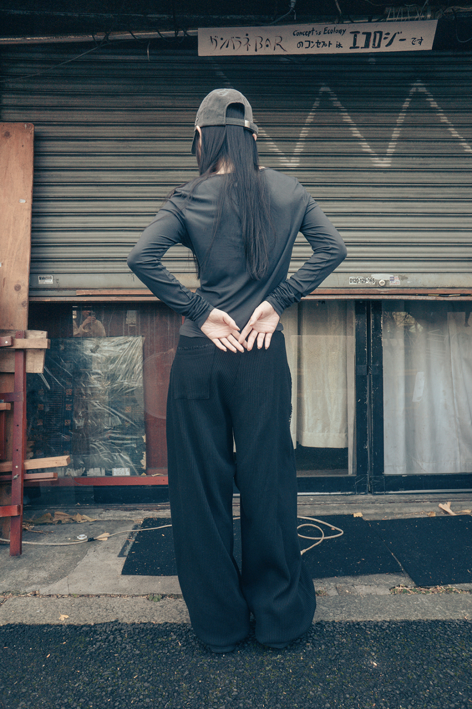 MUSINSA | HUG YOUR SKIN Race Jogger Pants (Black)