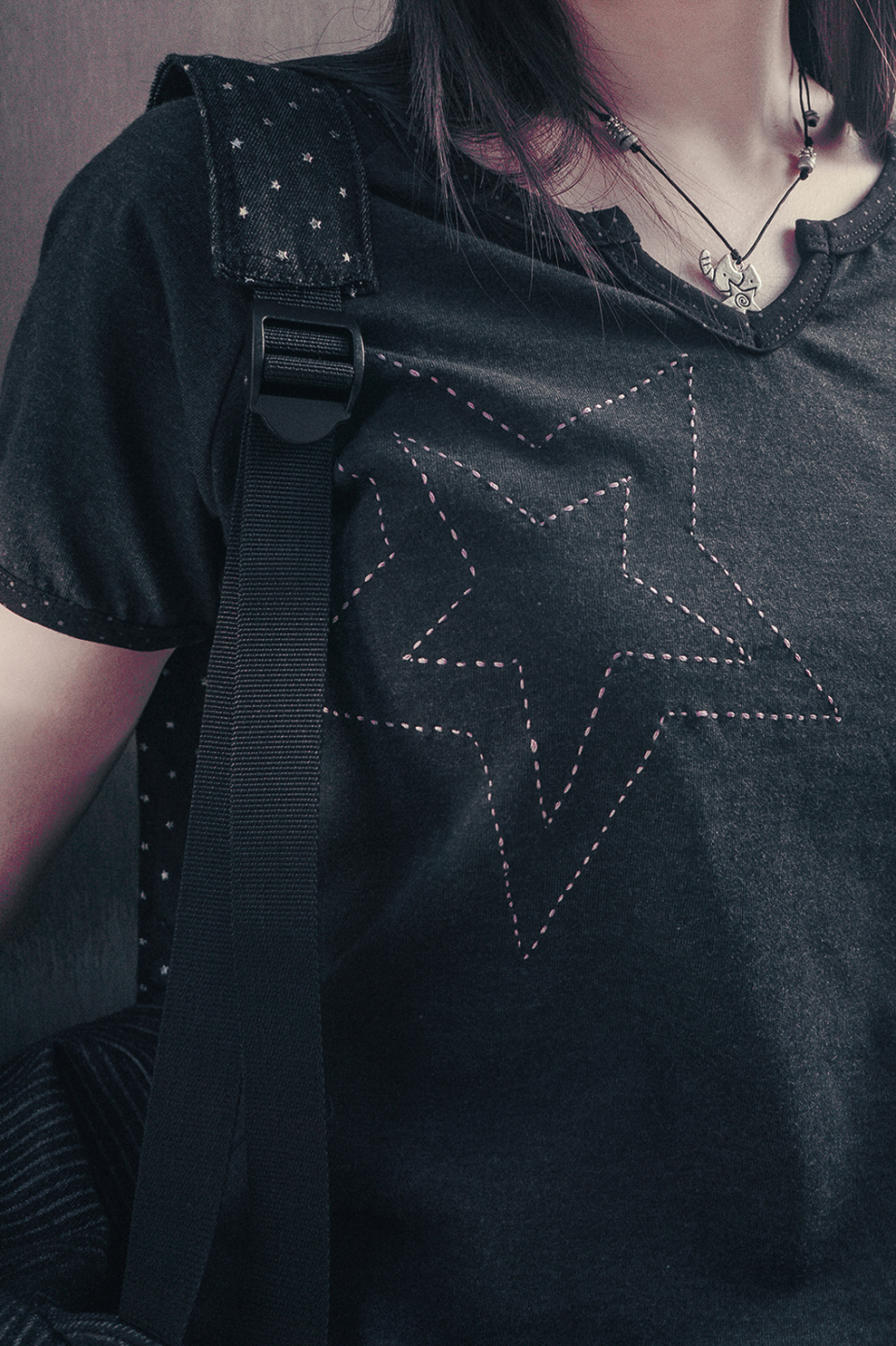 【hug your skin】25ss Star stitched top MUSINSA | HUG YOUR SKIN Star Stitch Top (Charcoal)