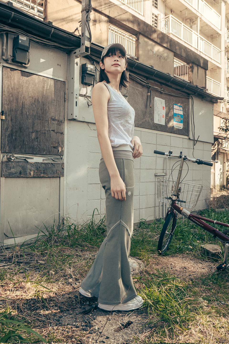 MUSINSA | HUG YOUR SKIN Togging Hotfix Sleeveless (White)