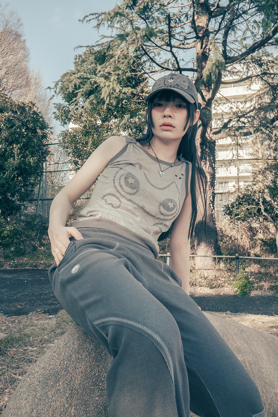 MUSINSA | HUG YOUR SKIN Pigment Bootcut Pants (Charcoal)
