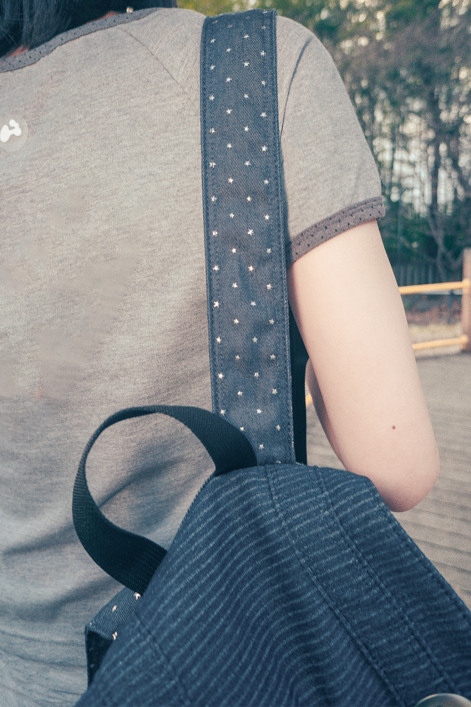 MUSINSA | HUG YOUR SKIN Stardust Denim Backpack (Blue Denim)