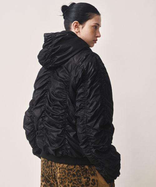 HOODY SHIRRING VOLUME куртка_чёрный