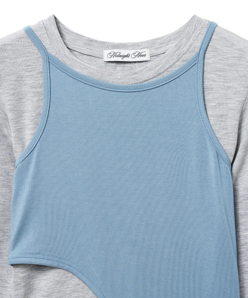 layered t (grey)