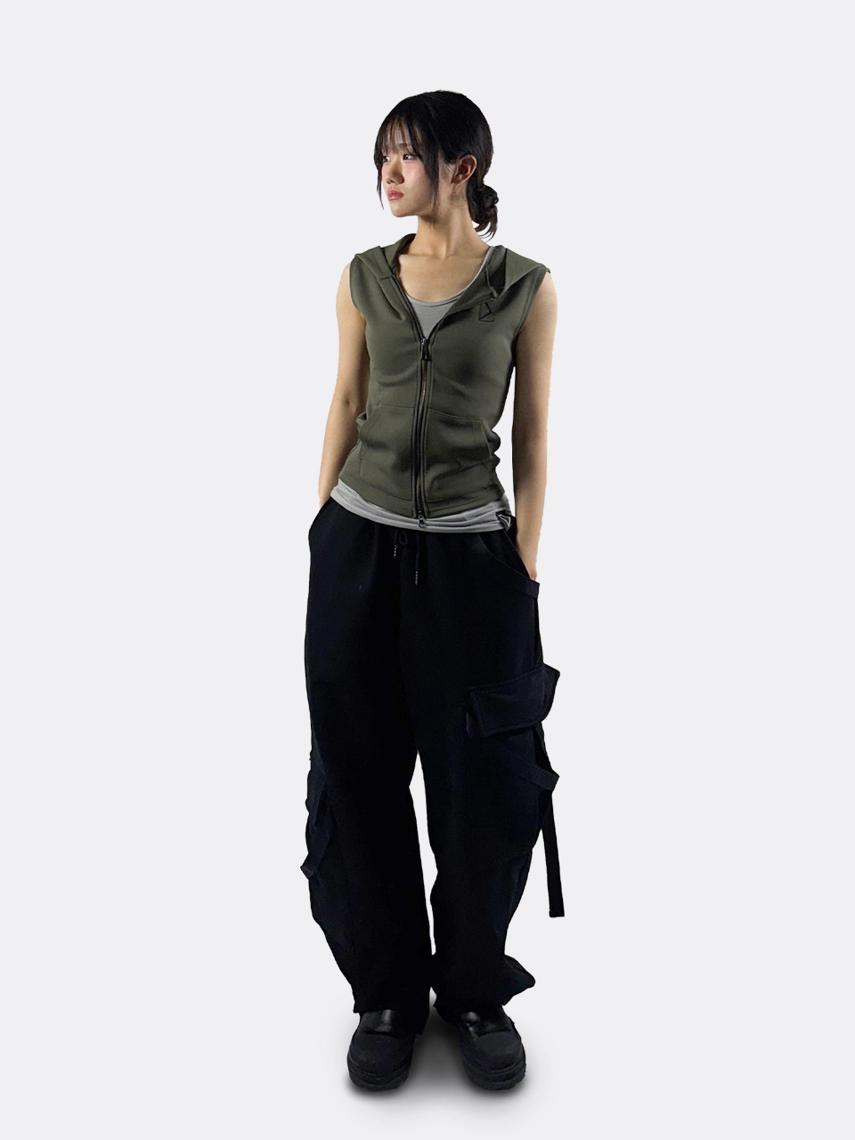 민소매 슬림핏 후드집업(khaki) 상세 이미지 5