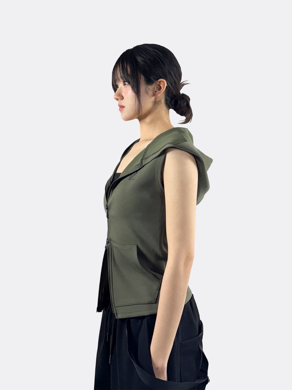 민소매 슬림핏 후드집업(khaki) 상세 이미지 3