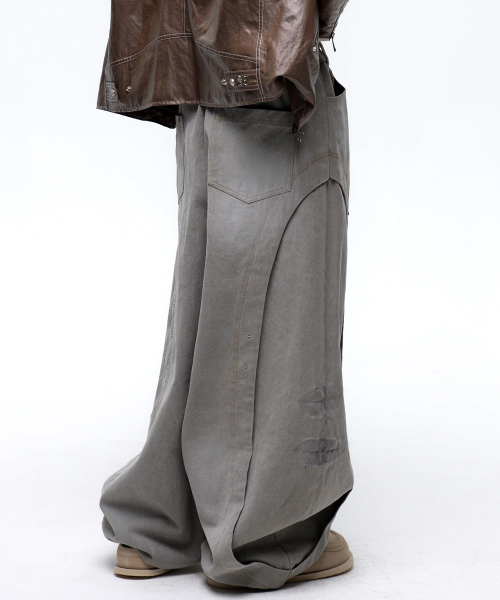 CURVED INCISION BALLOON DENIM PANTS - GRAY