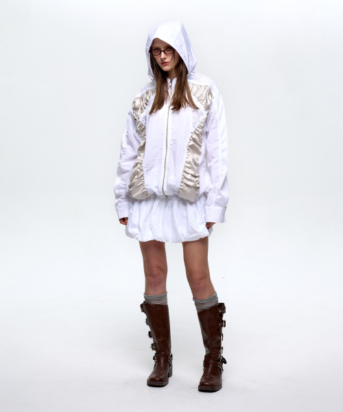 CURVY INCISION WRINKLE WINDBREAKER - WHITE