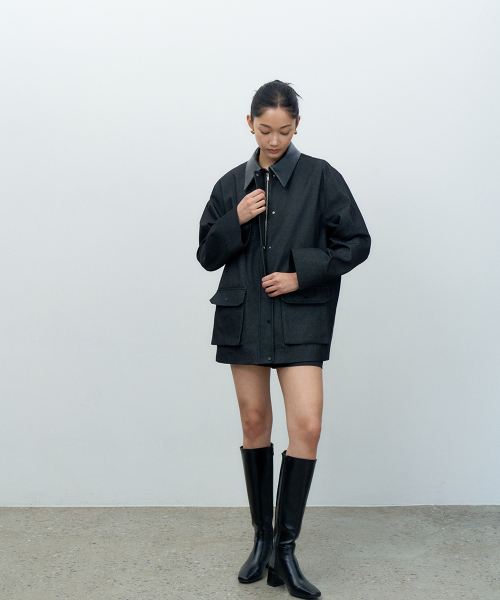 Джинсовый бомбер с кожаным воротником Black MBESJK003BK