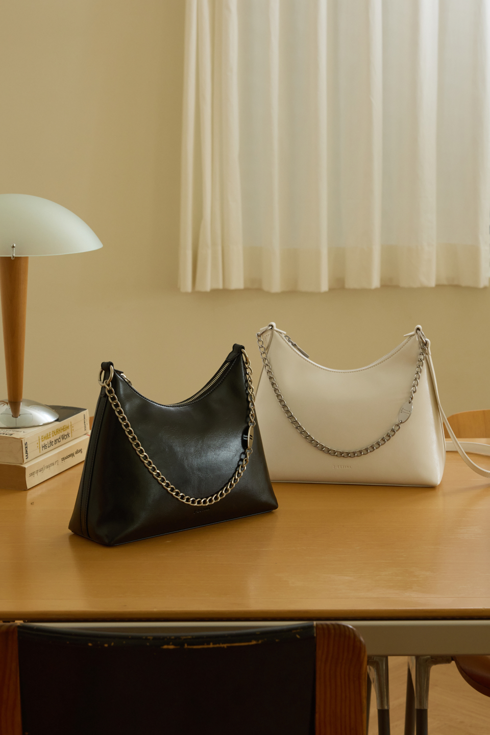 J.ESTINA ■ ARCO SM ホーボー Ivory MUSINSA | J.ESTINA ARCO SM Hobo BK (JHNCHA5BS955BK980)