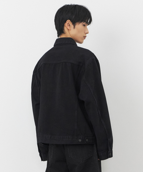 OVERSIZED DENIM TRUCKER куртка [выстиранный черный]