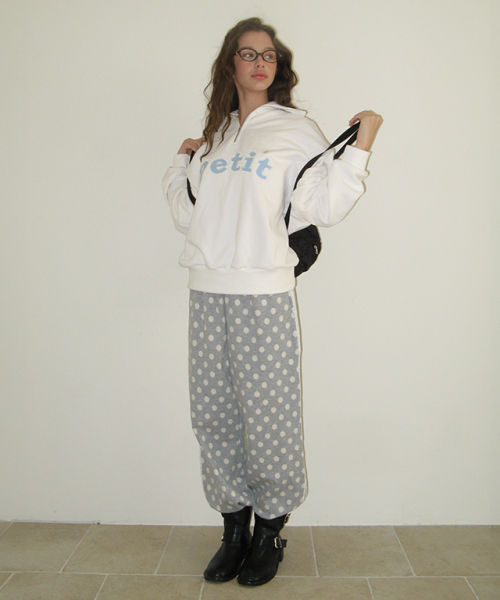 STAR BUTTON PETIT APPLIQUE HALF ZIP UP SWEATSHIRTS белый
