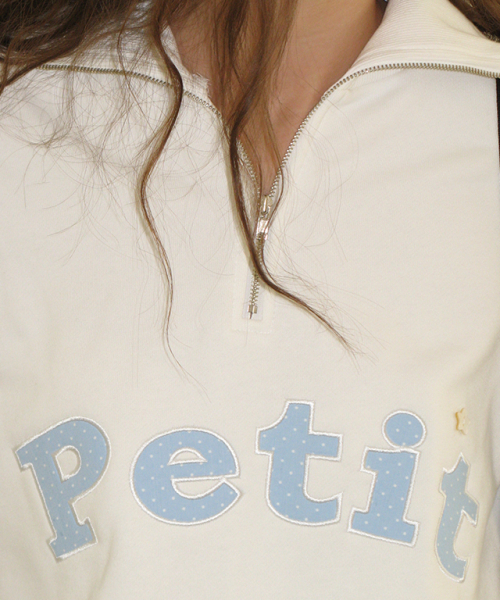 STAR BUTTON PETIT APPLIQUE HALF ZIP UP SWEATSHIRTS белый