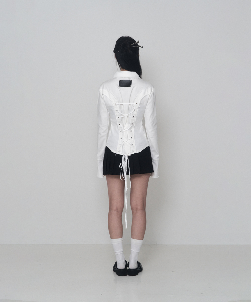 Корсетная куртка с люверсами и потертостями (White)