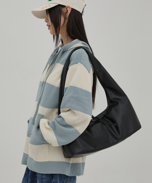 Artificial Leather Ribbon Hobo Bag черный
