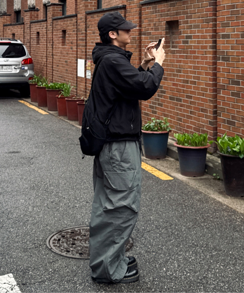 Nylon Ankle Zipped Cargo Pants - GRAY